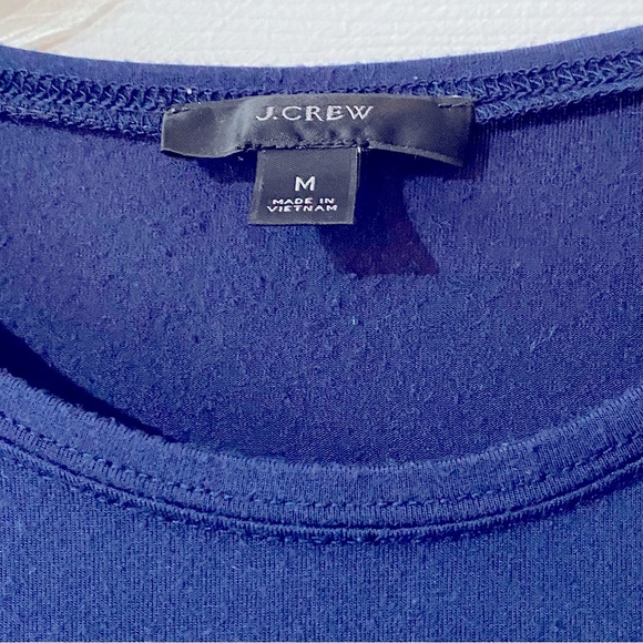 J Crew women’s blue short sleeves tee Size M. Good condition. - Picture 2 of 4